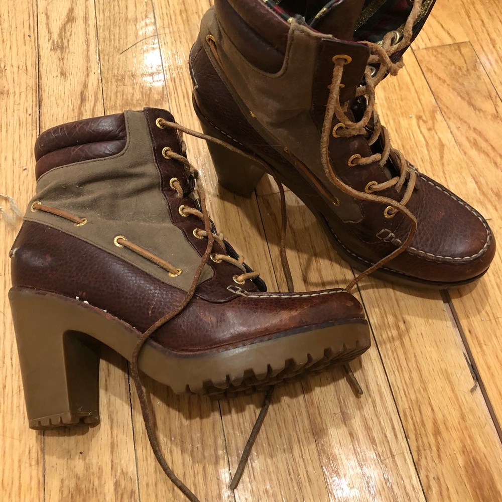 Sperry Lace Up Ankle Boots